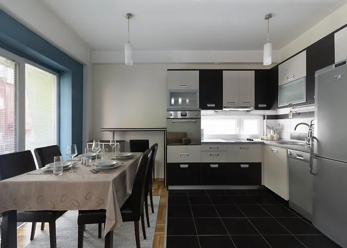 Near Clinical Center Mother Teresa-drzavna Bolnica Majka Tereza,city-center,free Parking Apartment *