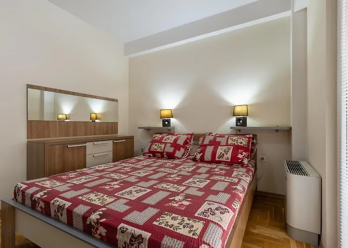 Apartment Near Clinical Center Mother Teresa-drzavna Bolnica Majka Tereza,city-center,free Parking