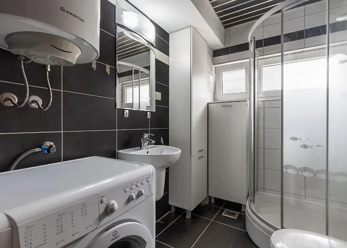 Near Clinical Center Mother Teresa-drzavna Bolnica Majka Tereza,city-center,free Parking Apartment